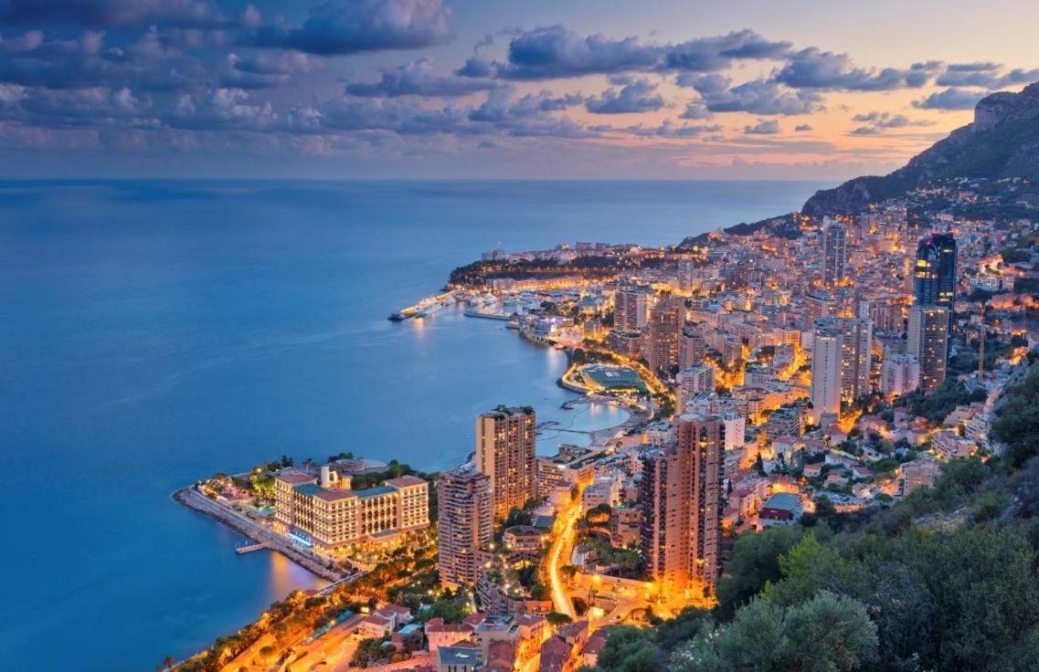 Monaco # Menton - 4 Persons - Hypercenter - Private Parking - Full Renovated - Clim - Fast Wifi - Beach And Sun Экстерьер фото