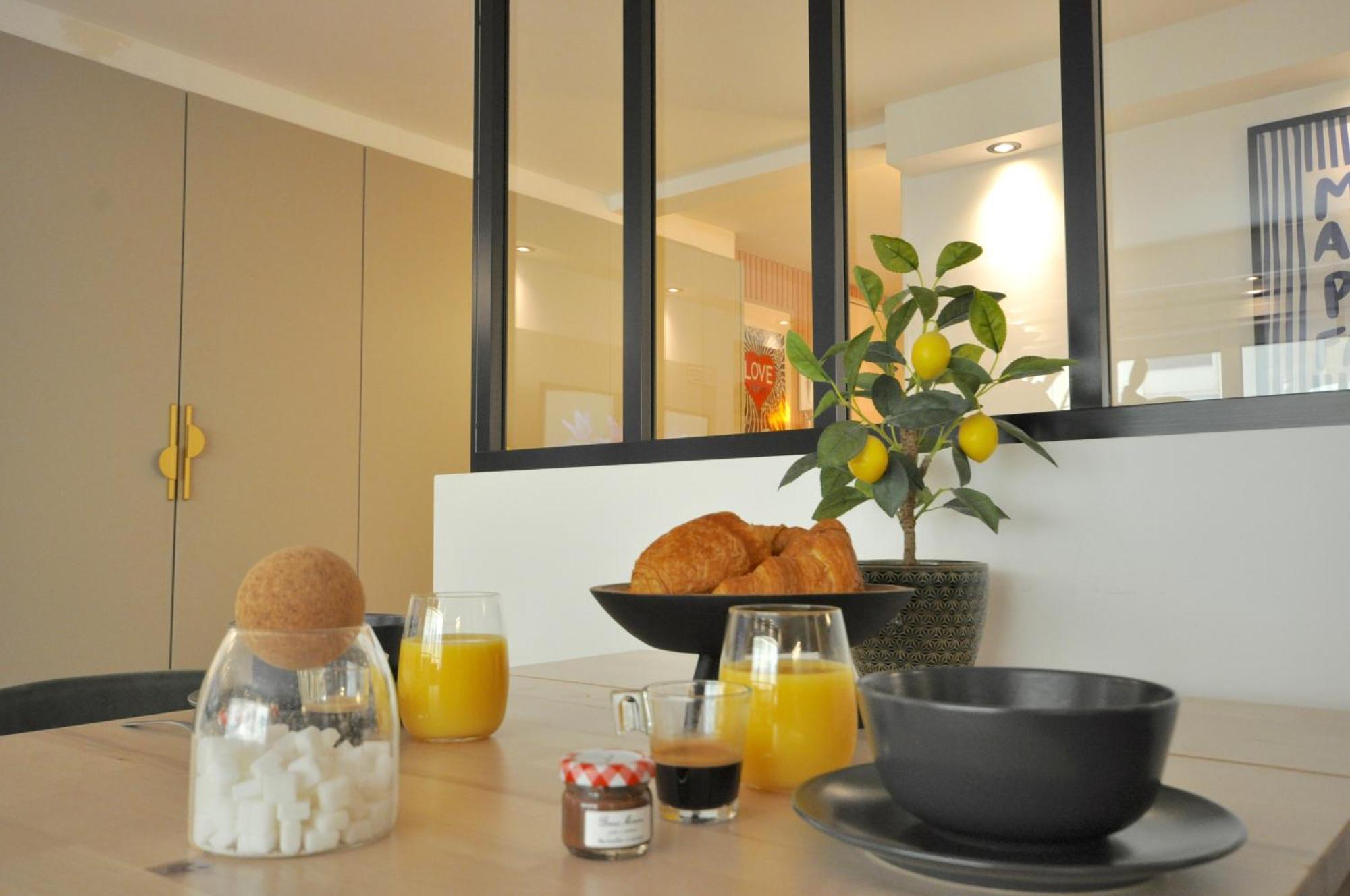 Monaco # Menton - 4 Persons - Hypercenter - Private Parking - Full Renovated - Clim - Fast Wifi - Beach And Sun Экстерьер фото
