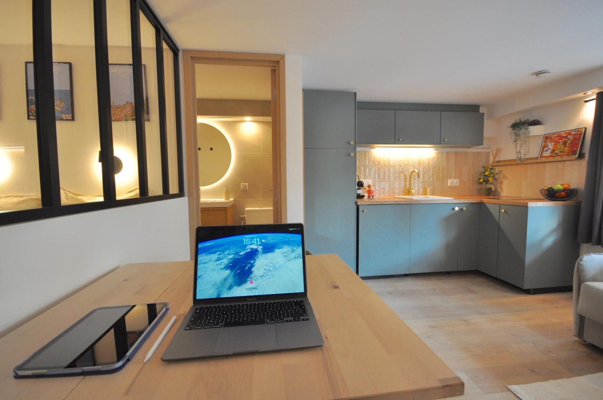 Monaco # Menton - 4 Persons - Hypercenter - Private Parking - Full Renovated - Clim - Fast Wifi - Beach And Sun Экстерьер фото